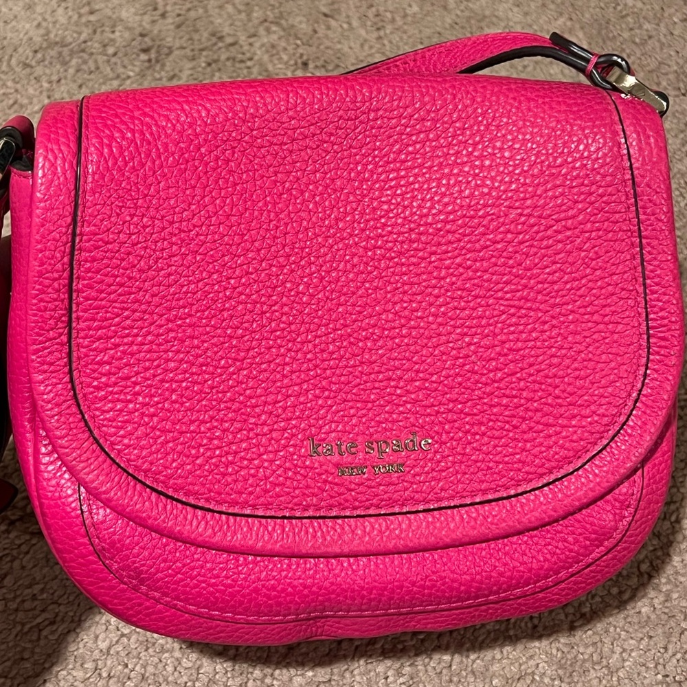 🎀HOT PINK KATE SPADE CROSSBODY🎀